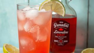 ჰოუმეიდ ლიმონათი კენკრა 0,350მლ.