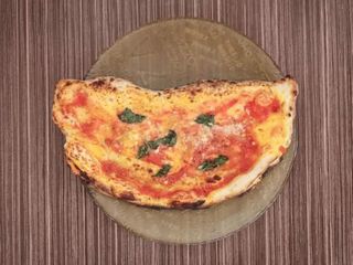 Calzone ripieno al forno