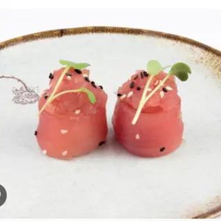 J112 Gunkan spicy maguro