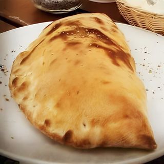 Pizza Calzone mała 20 cm.