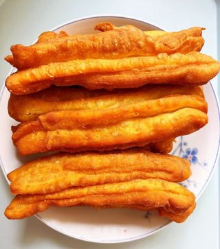 Porra china（油条）（1 ud.)