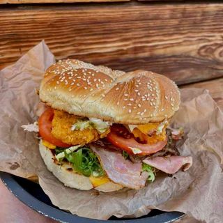 PESTO CHICKEN BAGEL