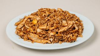 122. Ориз с пиле и печурки