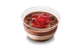 Desert cup ciocolată și căpșuni