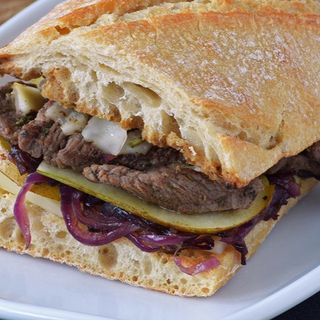 Bocadillo de filete de ternera