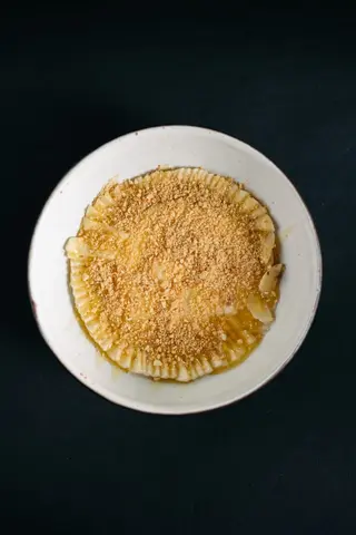 Йогурт з бананом та горіхами (130г)