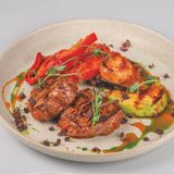 Медальоны из телятины с овощами гриль (280 гр.)