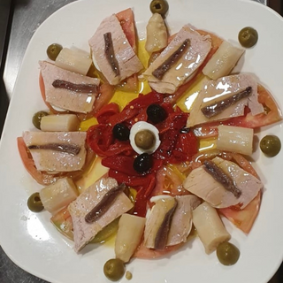 Ensalada De Bonito