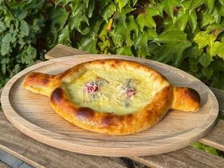 Хачапурі " Чотири сири " (550g)