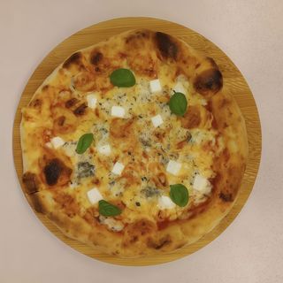 Pizza Quatro formaggi