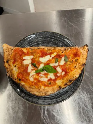 Calzone Al Horno (Mediana)