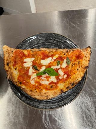 Calzone Al Horno (Mediana)