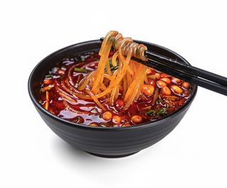 Nouilles Chaudes Et Aigres