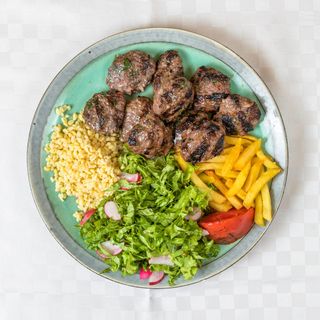 Агнешки кюфтенца с гарнитура (300г)