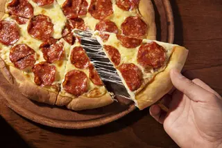 Pizza Salami (26 Cm.)