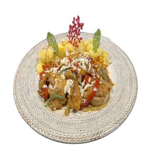 Ароматни пил. късчета, зеленчуци соте кашкавал, мачкан картоф с лук 400 г  