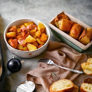 Տապակած կարտոֆիլ նրբերշիկով