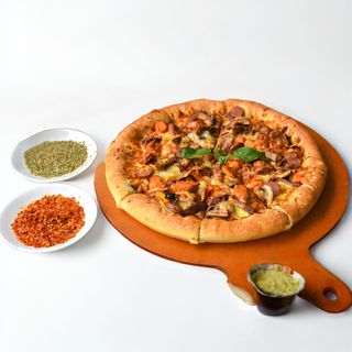 Nyama Feast Pizza