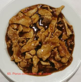 Carne de Porco com Molho de Ostras