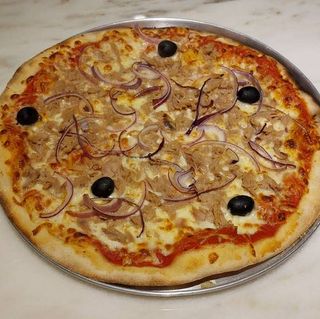 Pizza de Atum (Média)