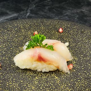 N4. Nigiri suzuki - 2 pezzi