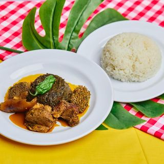 Sauce Feuilles poisson frit