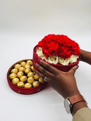 Globe Flower Mixed Chocolate Box