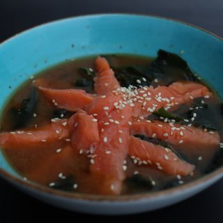 Zupa Miso - shiru łosoś 400-450ml