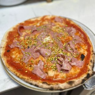 Mortadella, pistacchio