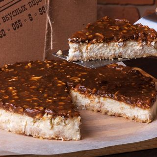 Чізкейк Снікерс (1200г)