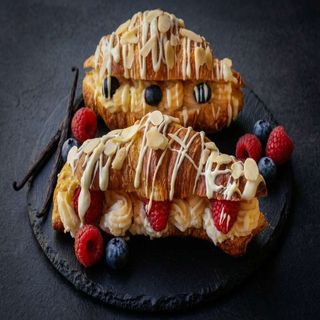 Croissant cu vanilie