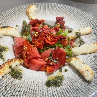 Салата със сирене талагани (400г)