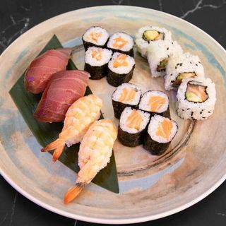 COMBO 11~misto 16 piezas