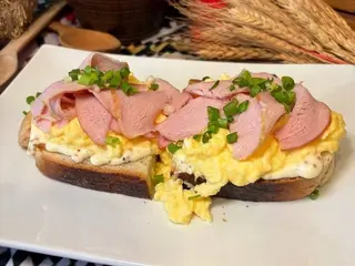 Мазанці з бовтанкою та шинкою (350g)