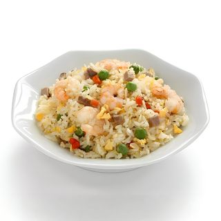 Riso saltato con gamberi