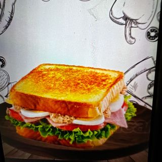 Sándwich De Vegetal De Atún