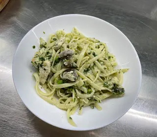 Паста з куркою та спаржею (250 г)