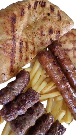 Kombinacija leskovački ćevapi, kobasice