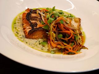 Salmón Con Beurre Blanc