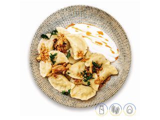 Varenyky de col con crema de yougur (230/50g)
