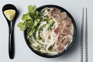 SOPA PHO DE CARPACCIO (GRANDE)