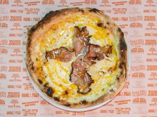 Pizza Mustang Carbonara (30 cm.)