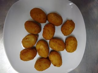 Croquetas de pollo y jamón 12 unidades 