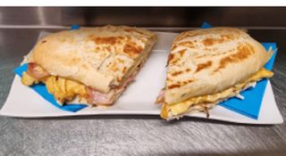 Bocadillo Tortilla Francesa