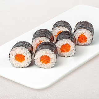 Маки с лососем