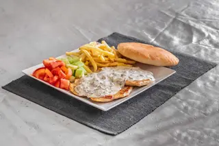 Piletina u sosu od pečuraka obrok