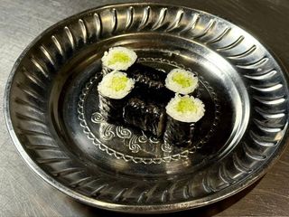 Макі з огірком (180g)