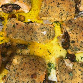 Salmone gratinato con zucchine 