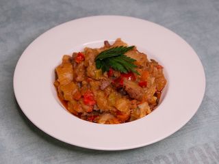 Тушкована картопля з овочами (250g)