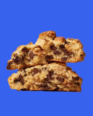 Walnut Chocolate Chip Cookie